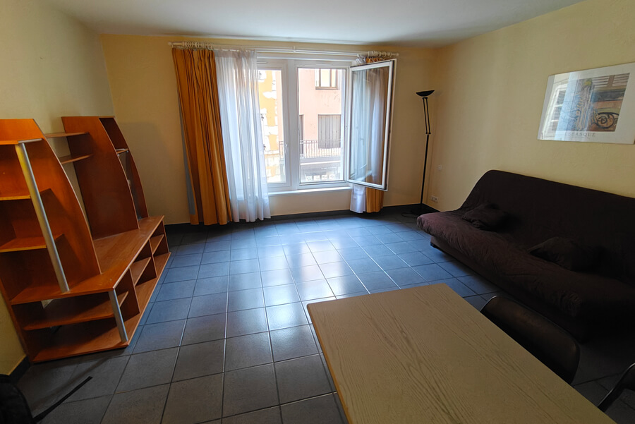 airbnb_relookea_3A Une chambre avant un home staging